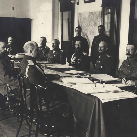 Ставка и революция. Штаб Верховного главнокомандующего и события 1917 – начала 1918 года по документам РГВИА.