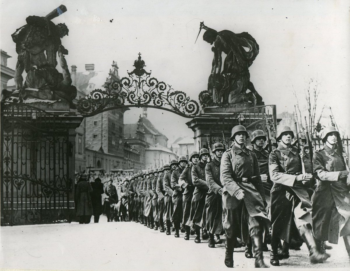 Вторжение немцев в Чехословакию.