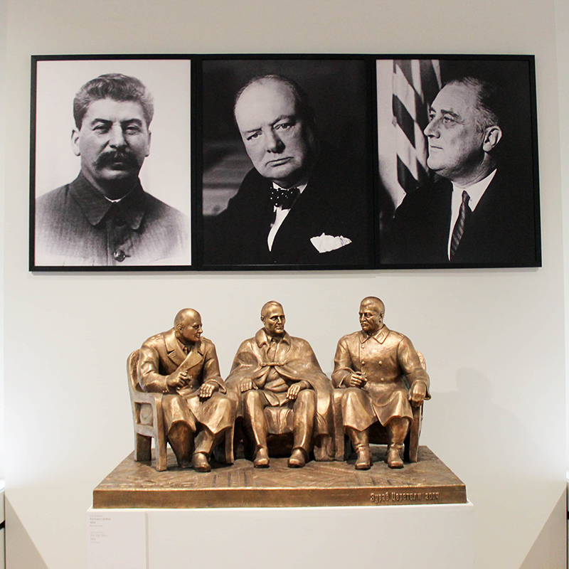 Выставка «Сталин, Черчилль, Рузвельт: совместная борьба с нацизмом» доступна для посещения