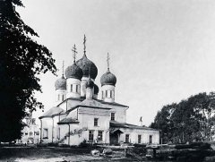 Троицкий собор Троицкого Макарьева монастыря в Калязин (1521–1523; Аверкий Мокеев, 1654) Фото, 1920-е